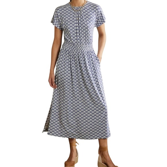 Boden Dresses & Skirts - Boden Women's 8R Blue White Floral Smocked Waist Short Sleeve Coastal Midi Dre